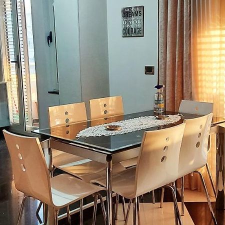 Lovely Apartment In Heart Of Tiranë Eksteriør bilde