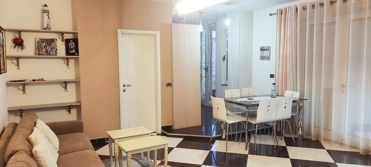Lovely Apartment In Heart Of Tiranë Eksteriør bilde